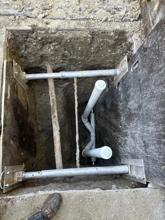 Experienced plumber completing Gas Line Repair work in Pine Hills